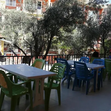 Uemit 2 Termal Aparthotel Pamukkale
