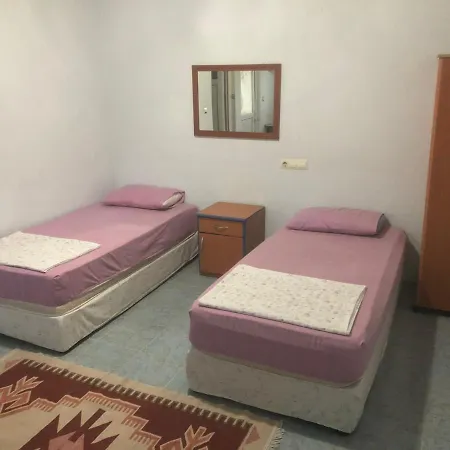 Hotel de apartamente Uemit 2 Termal 3*